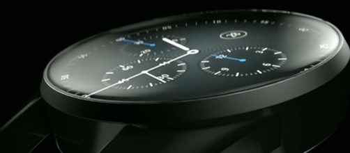Samsung Gear S4’s 2017 release seems unlikely. [Image via YouTube/MR Tech]