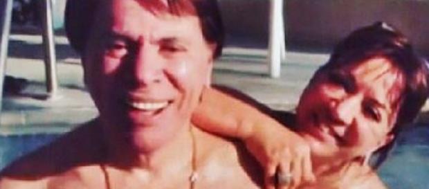 Silvio Santos é flagrado em momento de descontração Silvio Santos é flagrado em momento de descontração