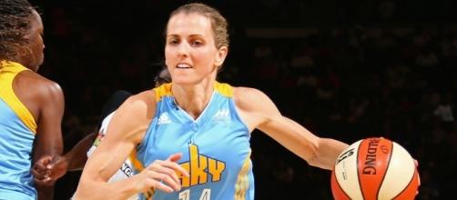 Allie Quigley and the Chicago Sky host the Seattle Storm on Sunday at 6 p.m. ET. [Image via WNBA/YouTube]