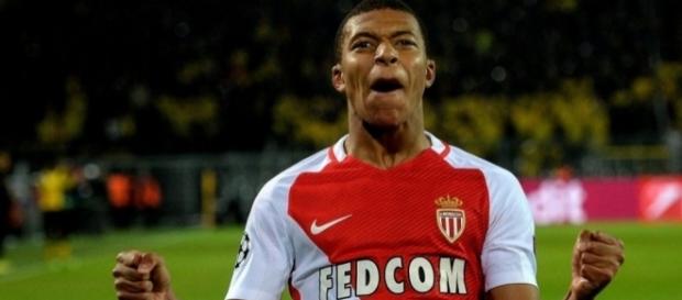 Monaco veut conserver Mbappe une saison de plus avant de le vendre ! - planetemercato.fr Monaco veut conserver Mbappe une saison de plus avant de le vendre ! - planetemercato.fr