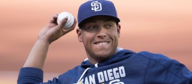 Solarte in action, Wikipedia https://en.wikipedia.org/wiki/Yangervis_Solarte#/media/File:Yangervis_Solarte_on_June_22,_2016.jpg Solarte in action, Wikipedia https://en.wikipedia.org/wiki/Yangervis_Solarte#/media/File:Yangervis_Solarte_on_June_22,_2016.jpg