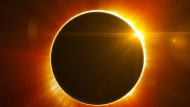 Eclissi solare prevista per domani 21 Agosto