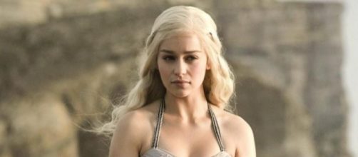 GAMING DAILY: How to Look Like Daenerys Targaryen in DRAGON AGE ... - nerdist.com
