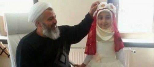 Menina de oito anos se casa com muçulmano e morre com hemorragia após noite de núpcias