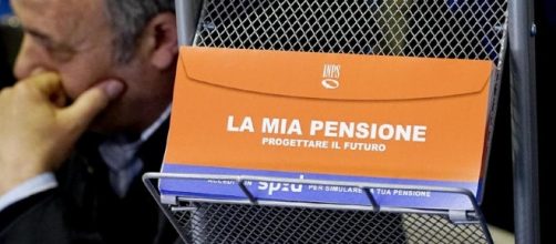 Tempi maturi per l'anticipo pensionistico volontario.Il governo ha confermato il decreto per settembre.Fonte:http://www.ilsole24ore.com/