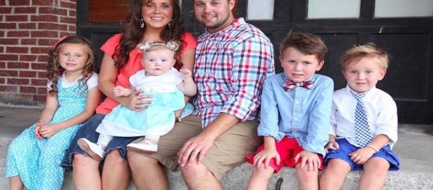 'Counting On' star Anna Duggar with her husband Josh Duggar and their kids / Photo via Duggar family , Facebook 'Counting On' star Anna Duggar with her husband Josh Duggar and their kids / Photo via Duggar family , Facebook