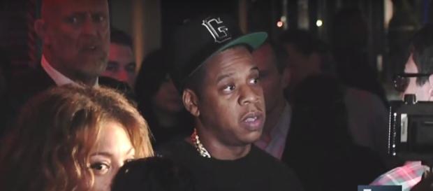 Jay-Z buys three pairs of ZO2 sneakers - (Image credit: YouTube/E! News) Jay-Z buys three pairs of ZO2 sneakers - (Image credit: YouTube/E! News)