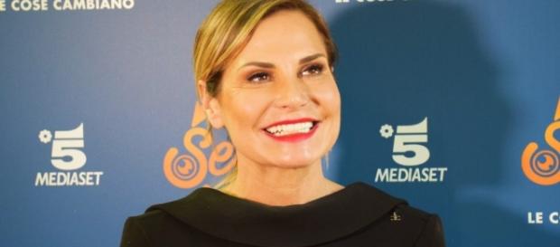 Simona Ventura torna con Selfie e "rinnova" anche Belen - Rumors.it - rumors.it Simona Ventura torna con Selfie e "rinnova" anche Belen - Rumors.it - rumors.it