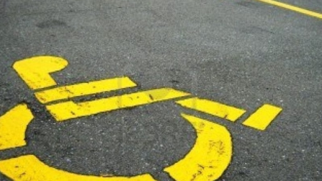 Disabile offeso da un automobilista multato