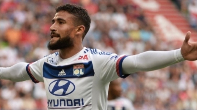 Nabil Fekir inscrit l'un des buts de l'année contre Bordeaux (image via eurosport.fr)