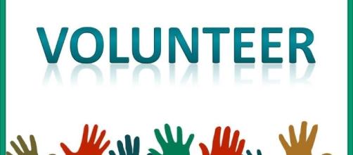 Volunteer. Help. Image via Pixabay.