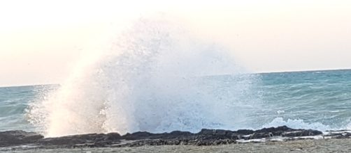 Forte vento di Maestrale e onde altissime.