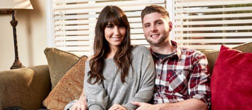 "Married at First Sight" Cody Knapek and Danielle DeGroot are divorcing [Image: TV Release/YouTube screenshot]