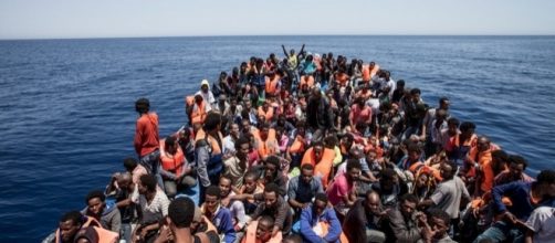 Migranti che partono dalla Libia diretti in Italia