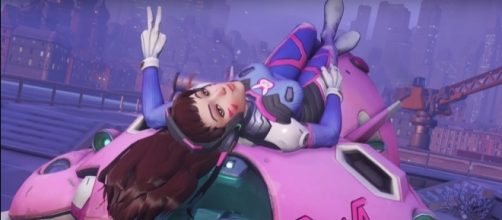 Overwatch D.Va Gamescom 2017 (xLetalis/YouTube Screenshot) https://www.youtube.com/watch?v=0YOily_Uuug