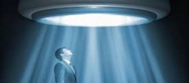 Conceituado pesquisador revela casos inexplicáveis envolvendo óvnis e aliens Conceituado pesquisador revela casos inexplicáveis envolvendo óvnis e aliens