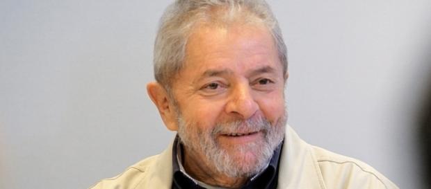 Lula é réu em cinco processos na Justiça Lula é réu em cinco processos na Justiça