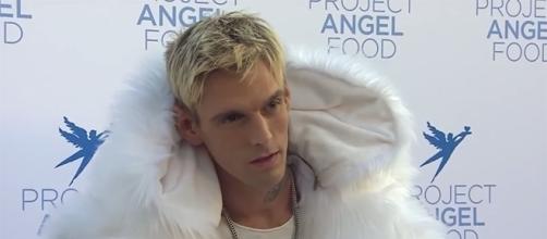 Singer Aaron Carter keeps it real on social media, sharing his life with his fans. (YouTube/ET)