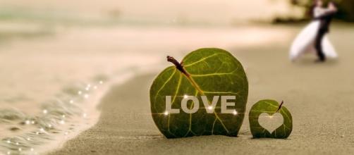 Love. Impress. Image via Pixabay.