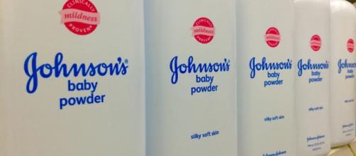 Woman who sued Johnson and Johnson awarded $417 million by jury / Photo via Mike Mozart, Flickr