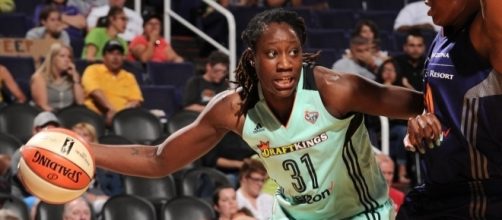 Tina Charles and the Liberty try to make it six wins in a row on Wednesday as they face Indiana. [Image via WNBA/YouTUbe]