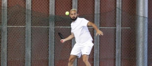 PHOTOS. Quand Cyril Hanouna relâche la pression lors d'un tournoi ... - nicematin.com PHOTOS. Quand Cyril Hanouna relâche la pression lors d'un tournoi ... - nicematin.com