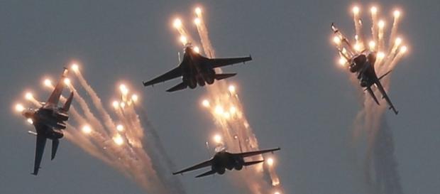 Un video surprinde momentul când 200 de jihadiști au fost anihilați de un atac al bombardierelor rusești în Siria - Foto: Daily Mail Un video surprinde momentul când 200 de jihadiști au fost anihilați de un atac al bombardierelor rusești în Siria - Foto: Daily Mail