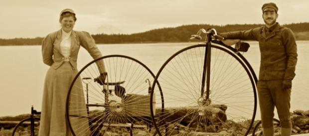 Una pareja decide vivir como en la era victoriana. - culturainquieta.com Una pareja decide vivir como en la era victoriana. - culturainquieta.com