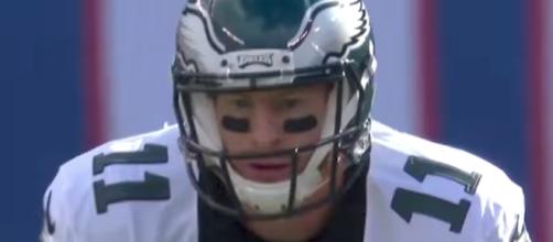 Carson Wentz and the Eagles host the Dolphins in a Week 3 preseason matchup televised by NFL Network. [Image via NFL/YouTube]
