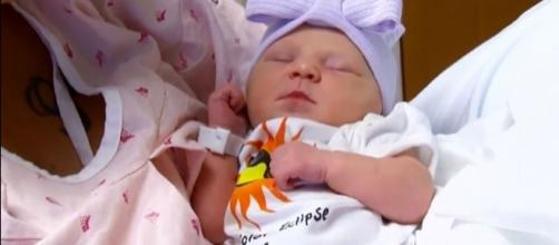 Meet Eclipse Alizebeth Eubanks, born on the day of the total solar eclipse [Image: YouTube/Inside Edition]