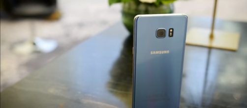 Explosions and battery problems forced the company to recall most of Galaxy Note 7 units. (via AndroidAuthority/Youtube)