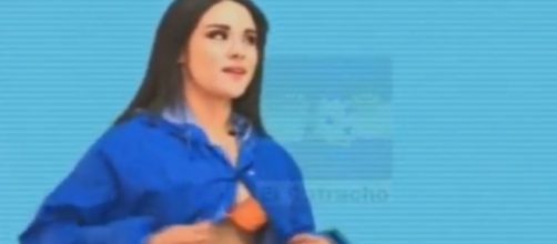 Garota tirou a roupa enquanto apresentava a previsão do tempo (foto: Captura de vídeo)