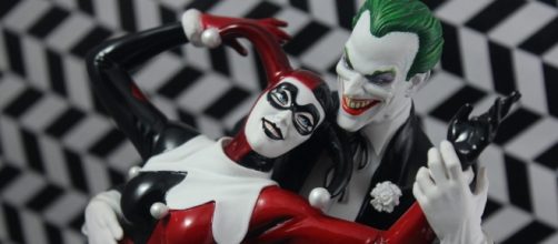Joker & Harley Quinn Statue. [Image via Flickr/Hina Ichigo]