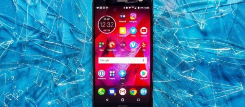 Motorola's latest flagship smartphone, the Moto Z2 Force.(Credit:- The Verge/ You Tube)