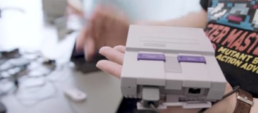 Nintendo SNES Classic - YouTube/Engadget Channel