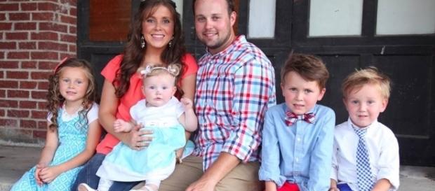 Josh Duggar returns to "Counting On" for Anna's delivery? Source Youtube TLC Josh Duggar returns to "Counting On" for Anna's delivery? Source Youtube TLC