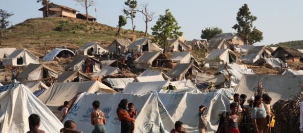 Taung Paw Camp in Rakhine State - Burma | Foreign and Commonwealth Office | Flickr Taung Paw Camp in Rakhine State - Burma | Foreign and Commonwealth Office | Flickr