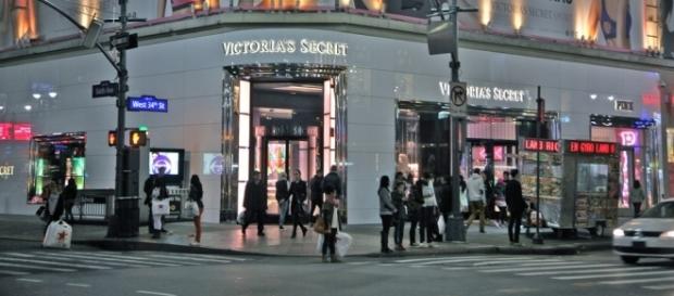 Victoria's Secret store / Photo via torbakhopper, Flickr Victoria's Secret store / Photo via torbakhopper, Flickr