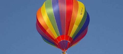 https://commons.wikimedia.org/wiki/File:Bristol_Balloon_Fiesta_2009_MMB_23_G-CELM.jpg