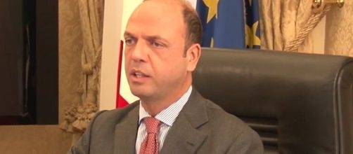 Il ministro degli Affari esteri, Angeino Alfano