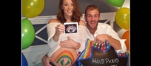 Jamie Otis and Doug Hehner welcome rainbow baby [Image: ChattyTrends/YouTube screenshot]