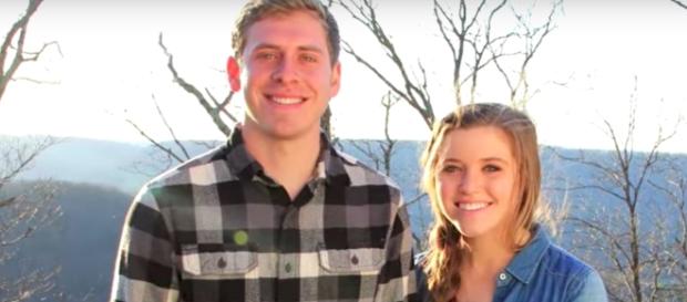Austin Forsyth and Joy-Anna Duggar--Image by TLC/YouTube Austin Forsyth and Joy-Anna Duggar--Image by TLC/YouTube