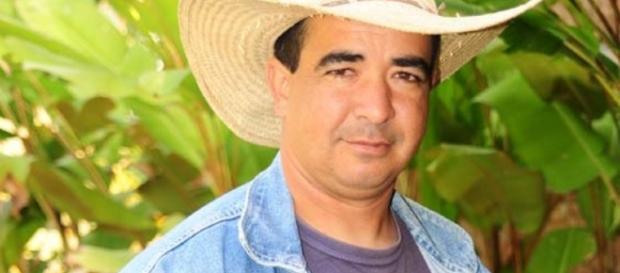 Clébis lamenta não participar da nova edição da 'Fazenda' Clébis lamenta não participar da nova edição da 'Fazenda'