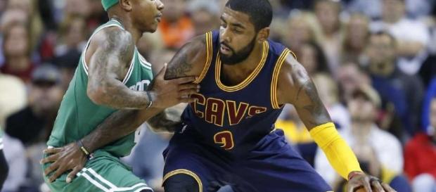 Kyrie pidió un contrato de los Cavs el mes pasado y ahora el equipo ha logrado un acuerdo que les dará otra All-Star en Thomas a cambio. Kyrie pidió un contrato de los Cavs el mes pasado y ahora el equipo ha logrado un acuerdo que les dará otra All-Star en Thomas a cambio.
