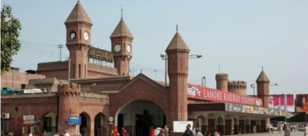 Lahore - Pale Dot Blue Wikimedia Lahore - Pale Dot Blue Wikimedia