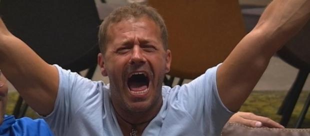 Promi Big Brother": Willi wirft sich ins Finale - vip.de Promi Big Brother": Willi wirft sich ins Finale - vip.de