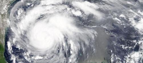 El huracán Harvey avanza con fuerza. Public Domain.