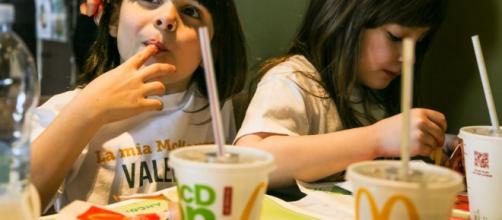 McDonald's e McMamme ovvero la verità su ciò che mangiano i nostri ... - mammeaspillo.it