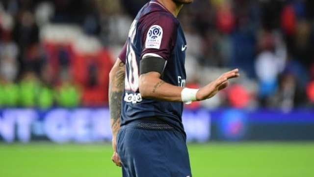 Foot PSG - PSG : Cavani, un doublé et un hommage à Neymar - Ligue ... - foot01.com