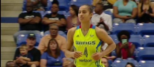 Skylar Diggins-Smith led the Dallas Wings to a win over the Mystics on Saturday night. [Image via WNBA/YouTube]